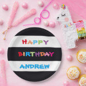 シンプルブライトカラフル名前をカスタムするハッピーバースデー ペーパープレート (パーティー)