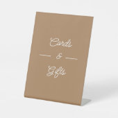 シンプルブラウンウェディングカードとギフト 台座サイン (正面)