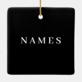 シンプルブラックカスタム名の追加エレガント セラミックオーナメント (裏面)