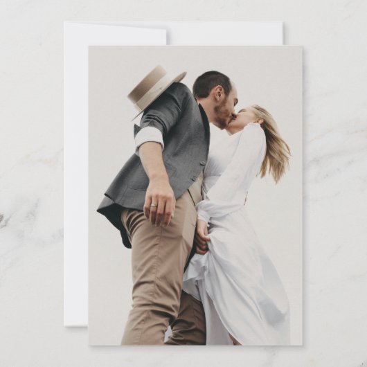 シンプルブラックタイホワイトスクリプトフォト結婚ズ 招待状 (裏面)