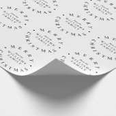 シンプルブラックメリークリスマス名前をカスタムするホリデー ラッピングペーパー (角)