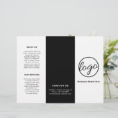 シンプルブラックモダンロゴ3折パンフレット (スタンド正面)