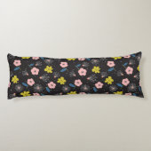 シンプルブラック&ピンクイラストレーションフローラルパターン ボディピロー (裏面)