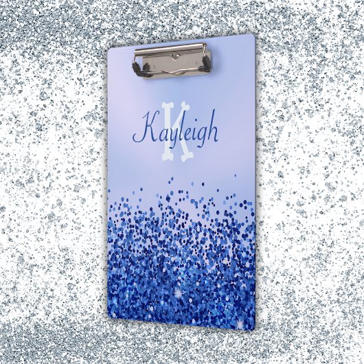 シンプルブルーブラシ仕上げ金属およびグリッターモノグラム | クリップボード