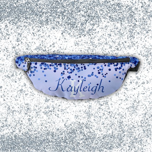 シンプルブルーブラシ仕上げ金属およびグリッターモノグラム | ファニーパック