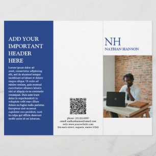 シンプルブルーモノグラムモダンパンフレット