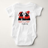 シンプルベビーカスタム初めてのクリスマスベア ベビーボディスーツ (裏面)