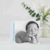 シンプルベビーブルー誕生B/W写真アナウンス 案内ポストカード (スタンド正面)