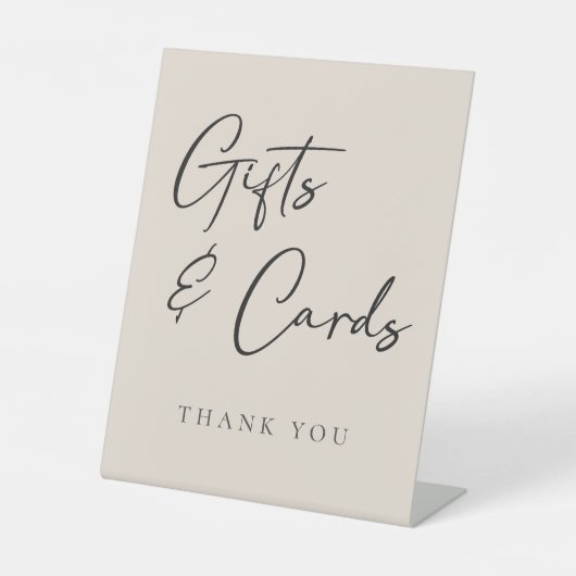 シンプルベージュエレガントなウェディングギフトとカード 台座サイン (正面)