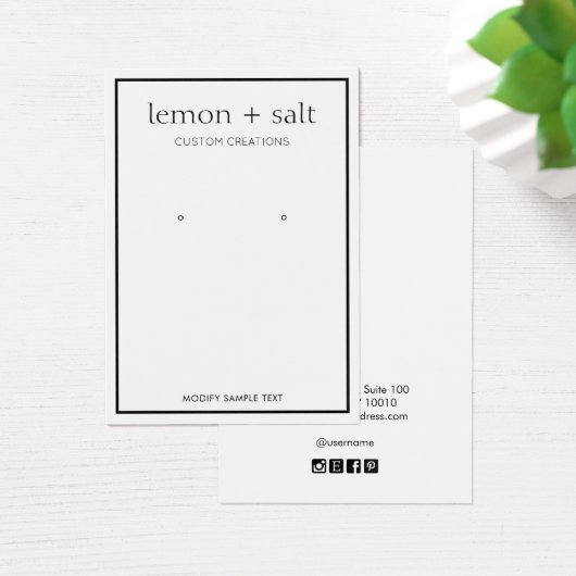 シンプルホワイトアモダンーリングジュエリー表示 (デスク)