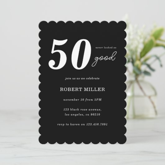 シンプルミニマモダンリストタイポグラフィ50誕生日 招待状 (スタンド正面)
