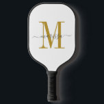 シンプルミニマモダンリストモノグラム金ゴールドイニシャルScr ピックルボールラケット<br><div class="desc">白い背景エレガントにセリフイニシャルとスクリプエレガントト署名名を付けた金ゴールドとホワイトモノグラム。</div>