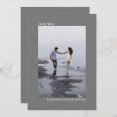 シンプルミニマルなグレー縦写真結婚の 招待状 (正面/裏面)
