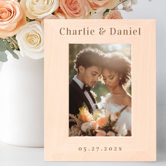 シンプルミニマルな夫婦の名結婚前の日付 レーザー彫刻フレーム