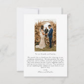 シンプルミニマルな脚本とハート結婚の写真 サンキューカード (裏面)