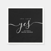 シンプルミニマル白黒ブライダルシャワー スタンダードカクテルナプキン (正面)