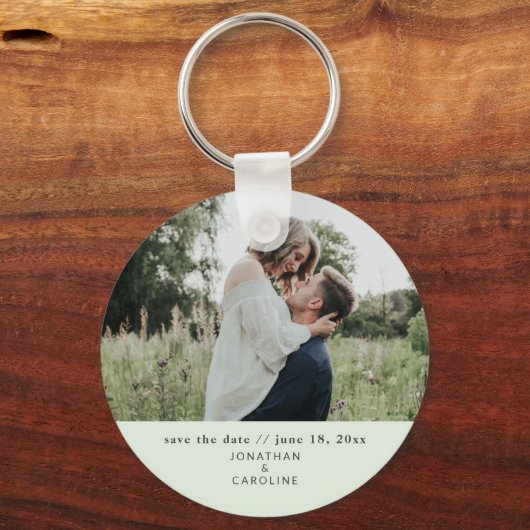 シンプルミニマル結婚式の日付写真の緑を保存 キーホルダー (正面)