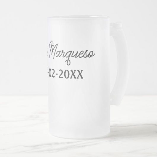 シンプルミニマルThro氏の名前の年のモノグラム夫人 フロストグラスビールジョッキ (正面右)