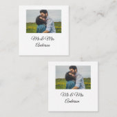 シンプルミミニマルス・アンド・ミセスがあなたの名前の写真を添える スクエア名刺 (正面/裏面)
