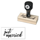 シンプルモダンたった今結婚しました手書きスクリプト ラバースタンプ (押印)