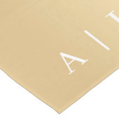 シンプルモダンエレガントゴールデン結婚モノグラム ミディアムテーブルランナー (コーナー)