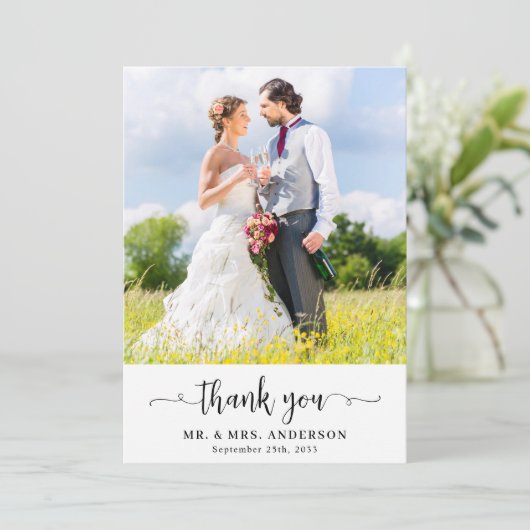 シンプルモダンカップル結婚写真パーソナライズされたs サンキューカード (スタンド正面)