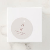 シンプルモダンクリームブラウンモノグラム結婚ズ フェイバータグ (インサイチュ)