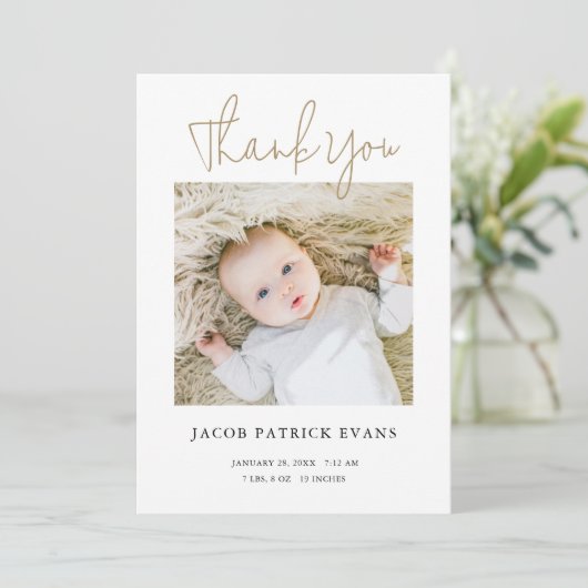 シンプルモダンスタイリッシュ男の子または女の子ありがとう誕生 案内状 (スタンド正面)