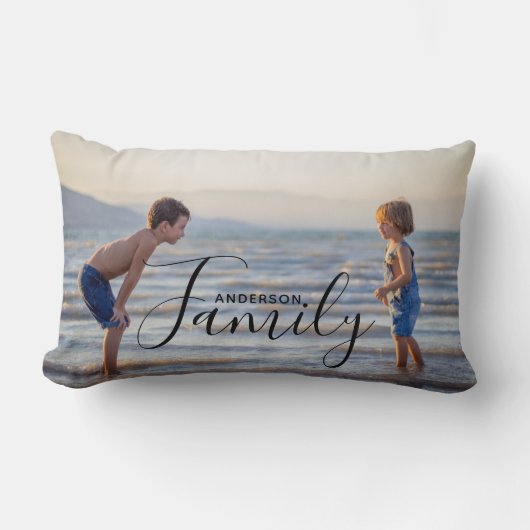 シンプルモダン写真テンプレートカスタムファミリ名 ランバークッション (正面)