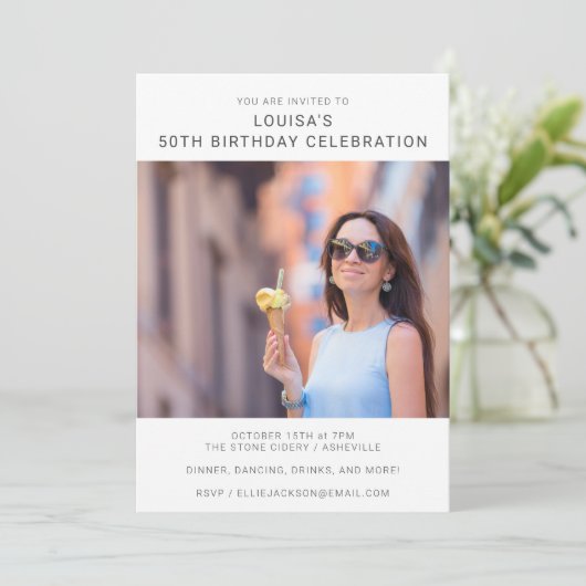 シンプルモダン写真50th Birthday Party Invitation 招待状 (スタンド正面)