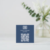 シンプルモダン ネイビーブルー ウェブサイトQR スクエア名刺 (スタンド正面)