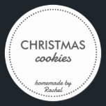 シンプルモダンBlack Homemade Christmas Cookie ラウンドシール<br><div class="desc">自家製クリスマスクッキーあなたのビジネスのためのシールはあなたのクリスマスの家庭用品のための完璧な味のラベル焼いたである。キッチンシンプルスタイルと連動するモダンスタイルの黒い背景を持つ。文字与えはEtsyのグッズやカスタムクリスマスギフトのためのクリスマスラベル。カスタマイズ文字のブランドに合わせて欲しい休日のベーキングで満たパーソナライズされたされた靴下に入れて贈る小さなクリスマスプレゼントや愛する人のためのパーソナリティで満たされたクリスマスクッキーのために使用することができる。</div>