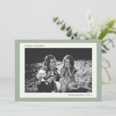 シンプルモダンSage Green Hanukkahファミリーフォト シーズンカード (スタンド正面)