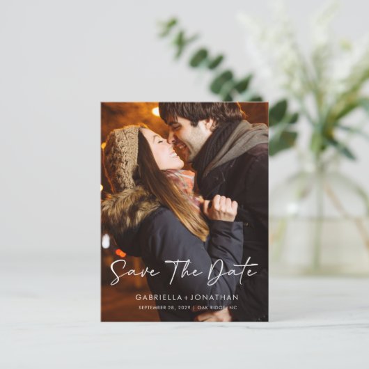 シンプルモダンScript写真の日付を保存結婚する 案内ポストカード (スタンド正面)