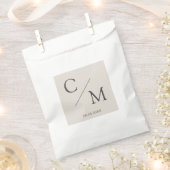 シンプルモノグラエレガントム フェイバーバッグ (クリップ留めされた状態)