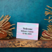 シンプルモノグラミニマルムのロゴ歓迎パーソナライズされた フォトプラーク (側面)