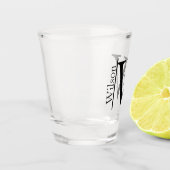 シンプルモノグラムの名パーソナライズされた ショットグラス (左)