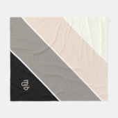 シンプルモノグラモダンム付きカラーストライプブロック文字 フリースブランケット (正面(横))