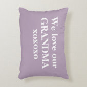 シンプルラベンダー&ホワイト「おばあちゃんのことが大好き」 アクセントクッション (正面(垂直))