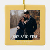 シンプルレトロ初めてのクリスマス婚約したカスタム写真 セラミックオーナメント (正面)