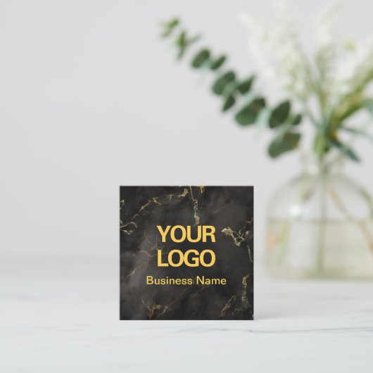 シンプルロゴエレガントブラックと金ゴールド大理石 スクエア名刺 (スタンド正面)