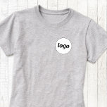シンプルロゴクレスト宣伝用Tシャツ Tシャツ<br><div class="desc">シンプルロゴcrest promotional business t-shirt。ロゴを自分のロゴに置き換えカスタマイズる。自分で衣服し与えて、従業員や同僚に販売し、顧客や顧客に販売したり、顧客のロイヤリティを促す宣伝材料として販売す遠くにる。</div>