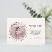 シンプルワイルドフラワーフローラリース写真1st誕生日 サンキューカード (スタンド正面)