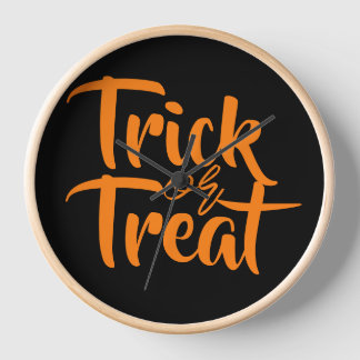 シンプル不気味TrickまたはTreat Halloween Family 壁時計