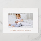 シンプル光ミニマル生まれたばかりのベビー誕生バラ金ゴールド 箔招待状 (正面)