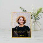 シンプル写真スタイリッシュ金ゴールド卒業会 箔招待状ポストカード (立ち正面)