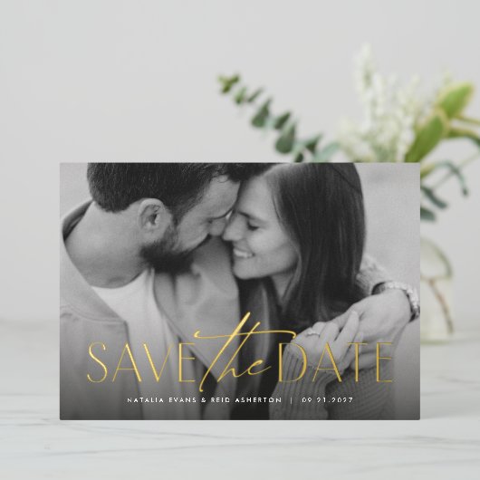 シンプル写真モダンの日付を保存 箔招待状 (立ち正面)
