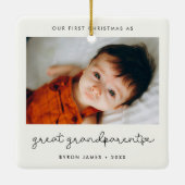 シンプル初めてのクリスマスを祖父母と素晴らしして写真 セラミックオーナメント (裏面)