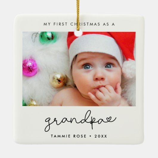 シンプル初めてのクリスマスモダンを祖父として セラミックオーナメント (裏面)