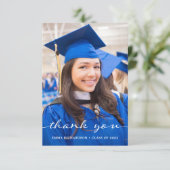 シンプル及びスタイリッシュ |写真モダン2枚の卒業 サンキューカード (スタンド正面)